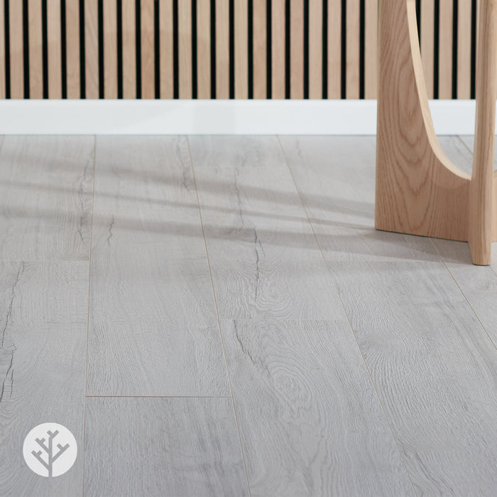 Gisburn White Oak Laminate Flooring | WVH®