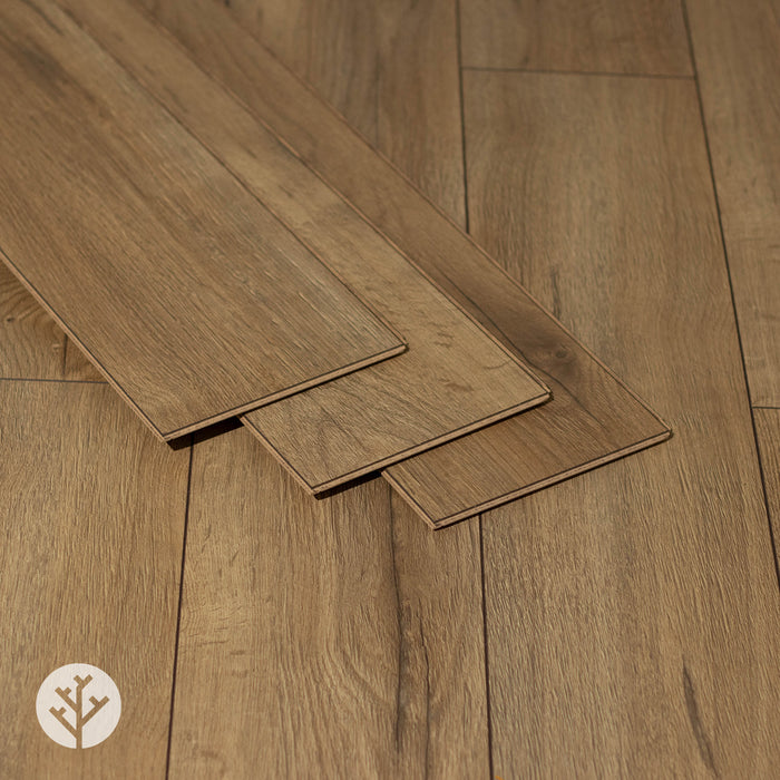 Kielder Textured Oak Laminate Flooring | WVH®