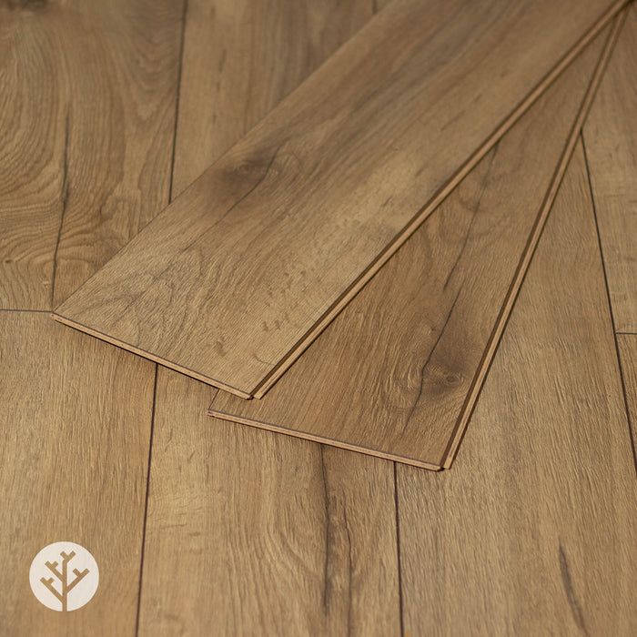 Kielder Textured Oak Laminate Flooring | WVH®