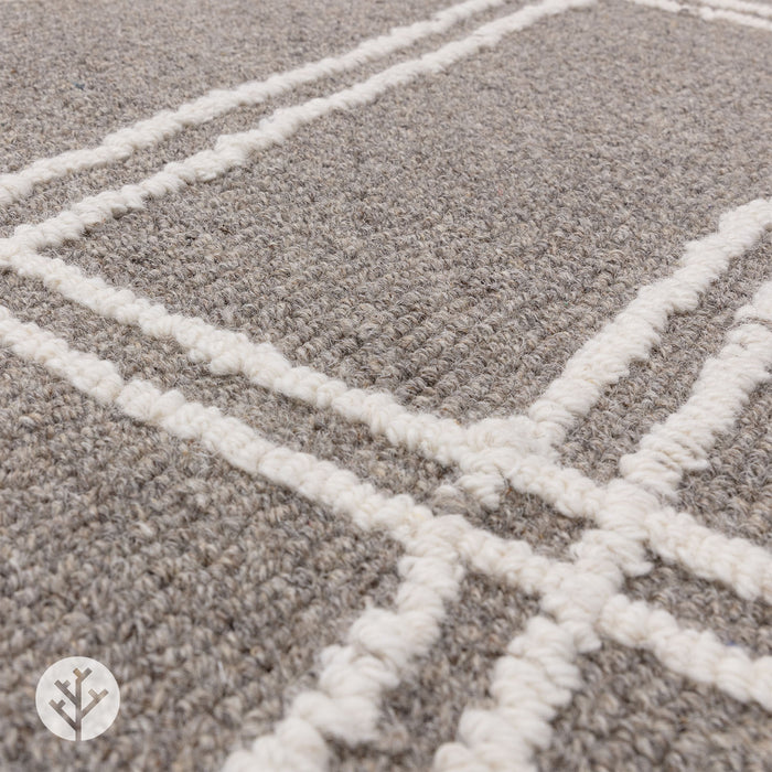 Pathway Grey Luxury Rug | WVH®