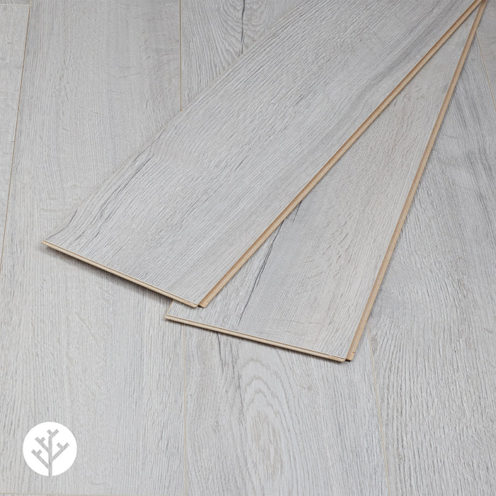 Gisburn White Oak Laminate Flooring | WVH®